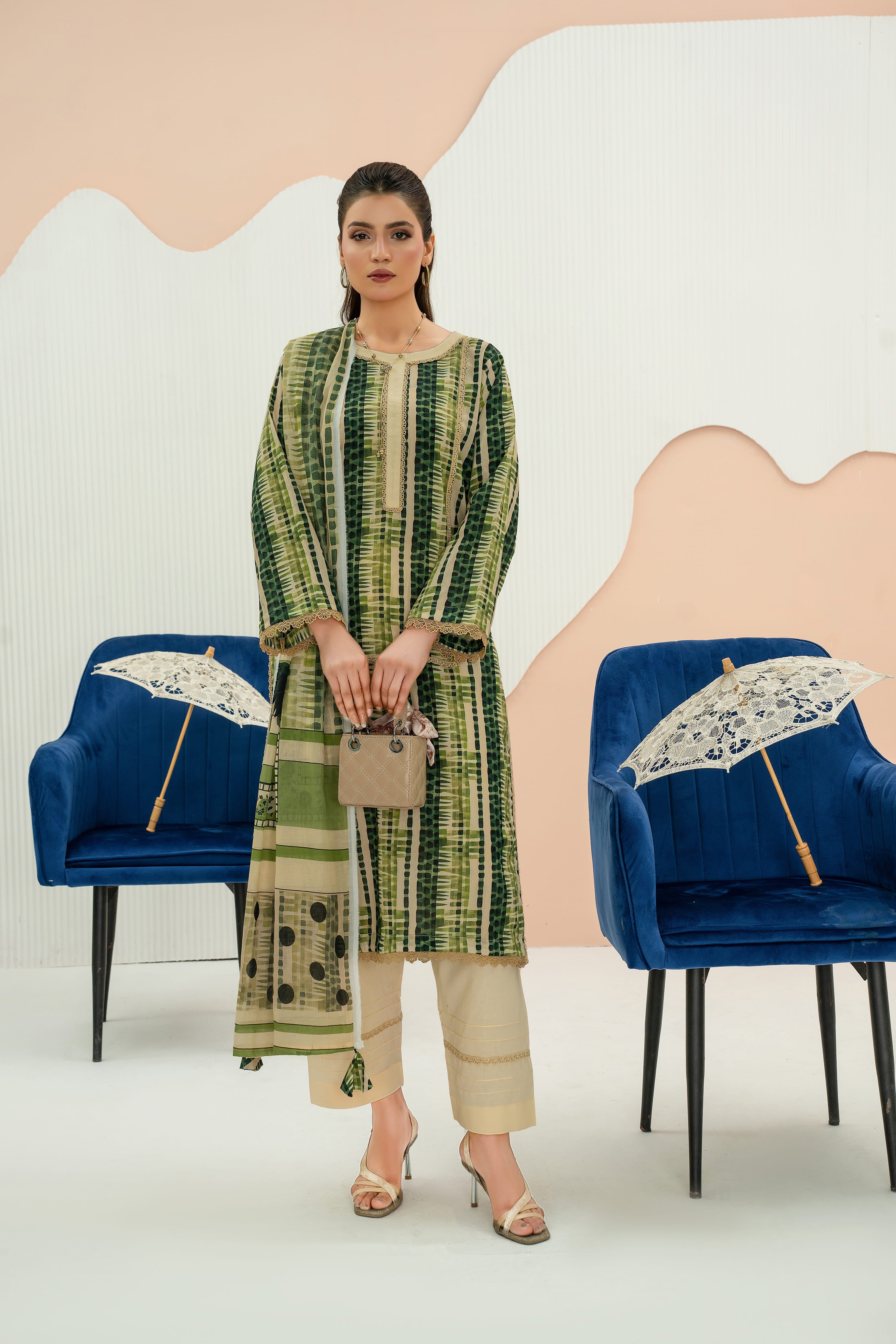 PRINTED LAWN UNSTITCHED 3PC SUIT