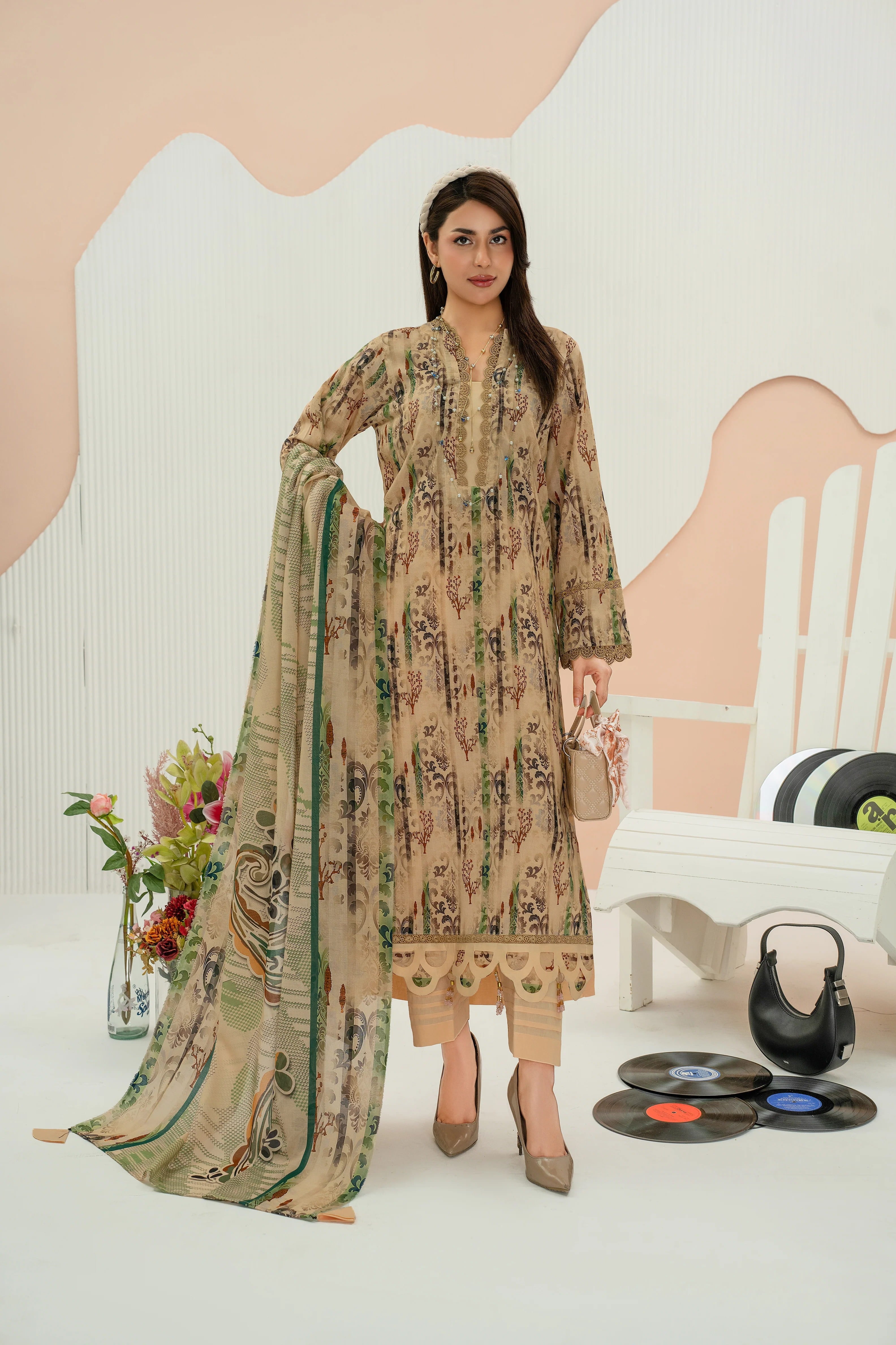 PRINTED LAWN UNSTITCHED 3PC SUIT