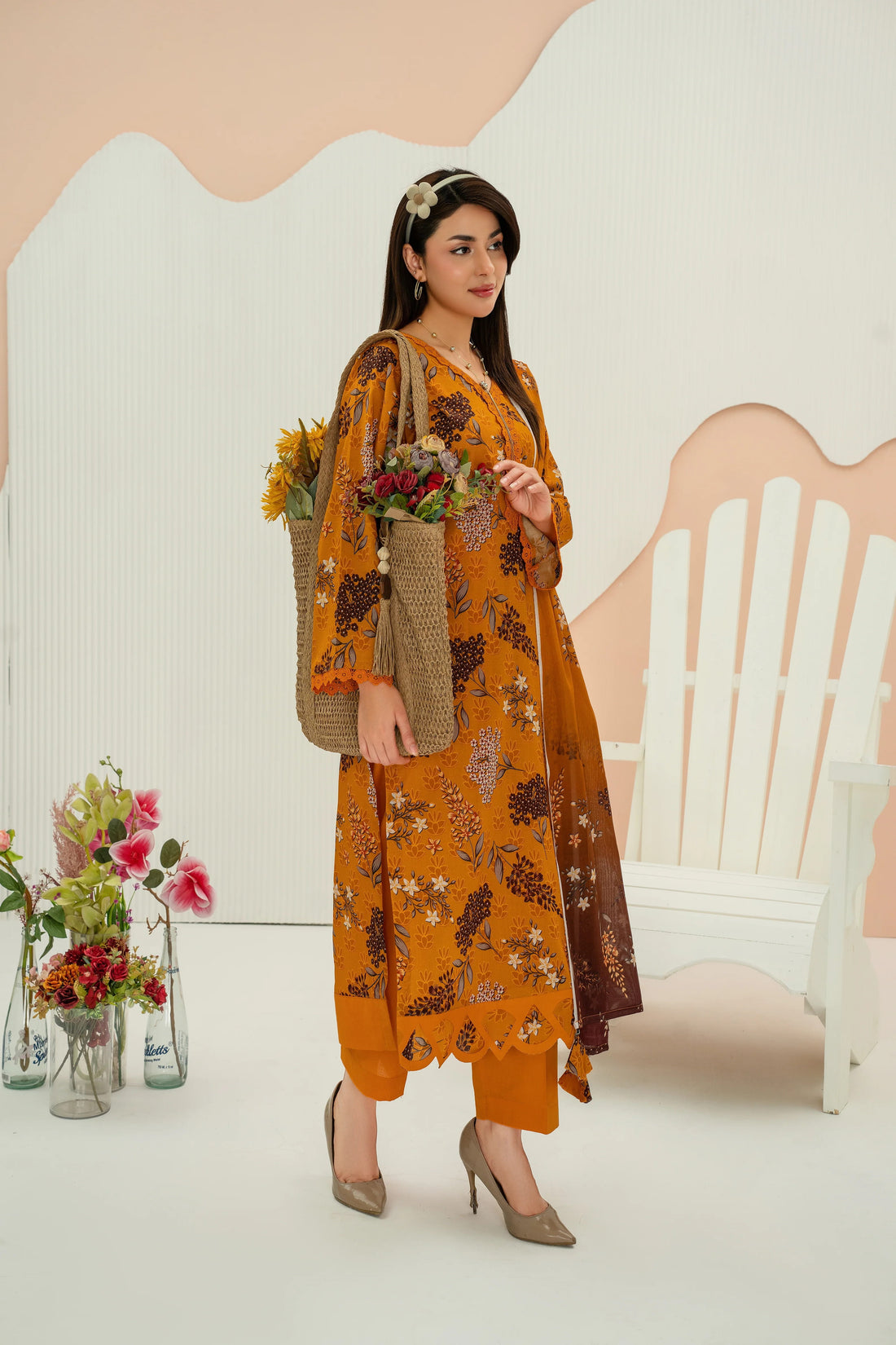 PRINTED LAWN UNSTITCHED 3PC SUIT