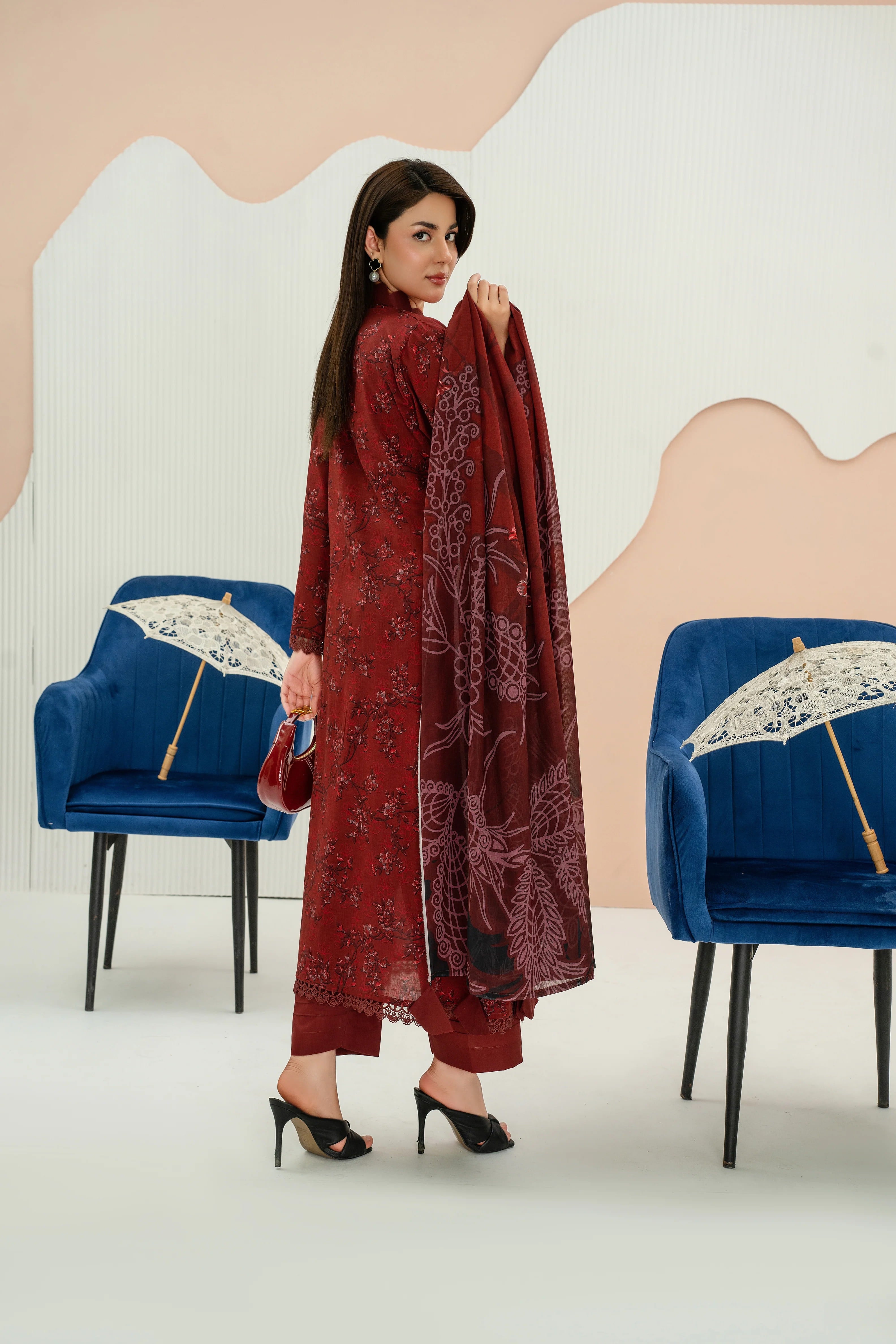 PRINTED LAWN UNSTITCHED 3PC SUIT