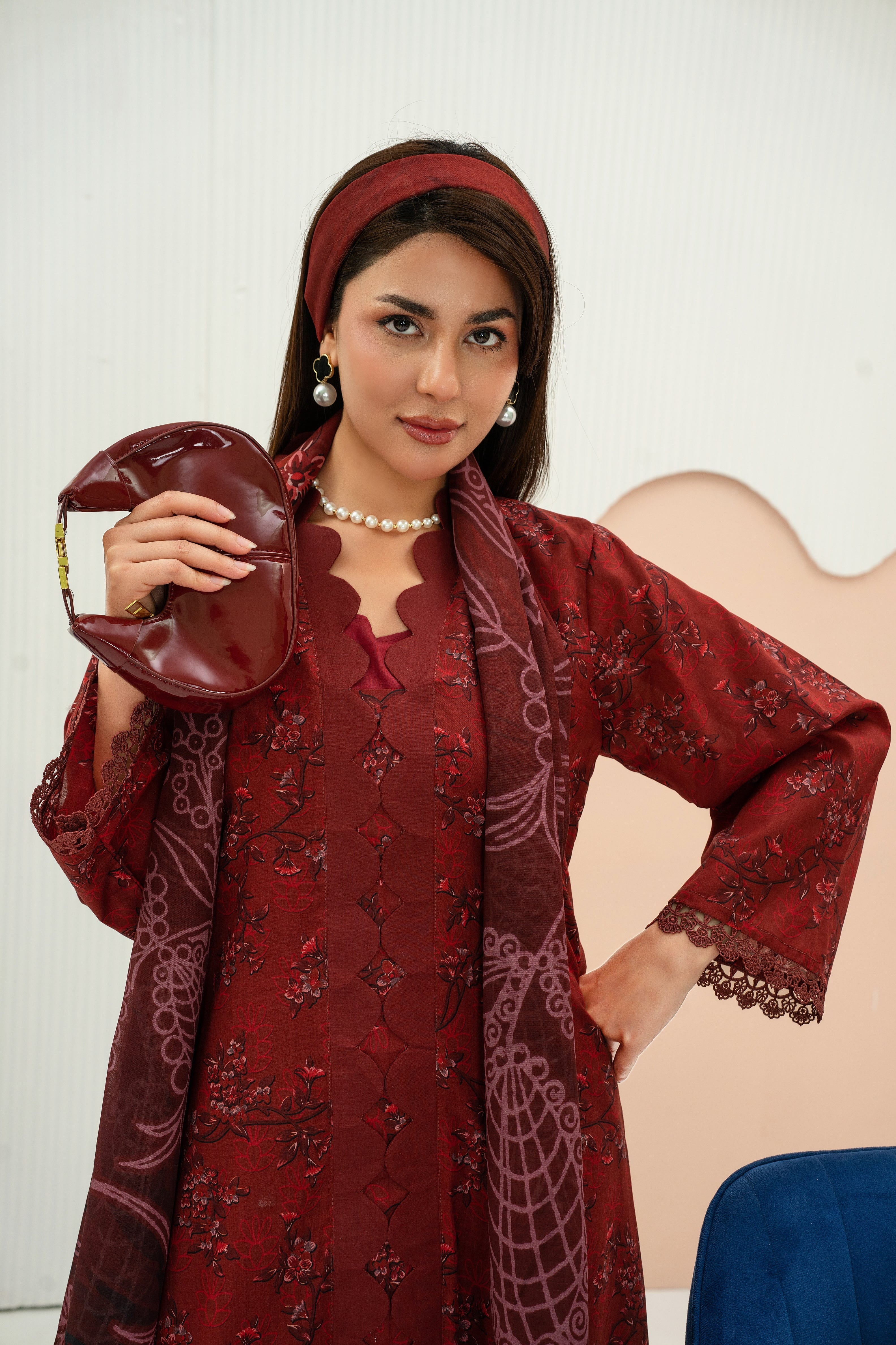 PRINTED LAWN UNSTITCHED 3PC SUIT