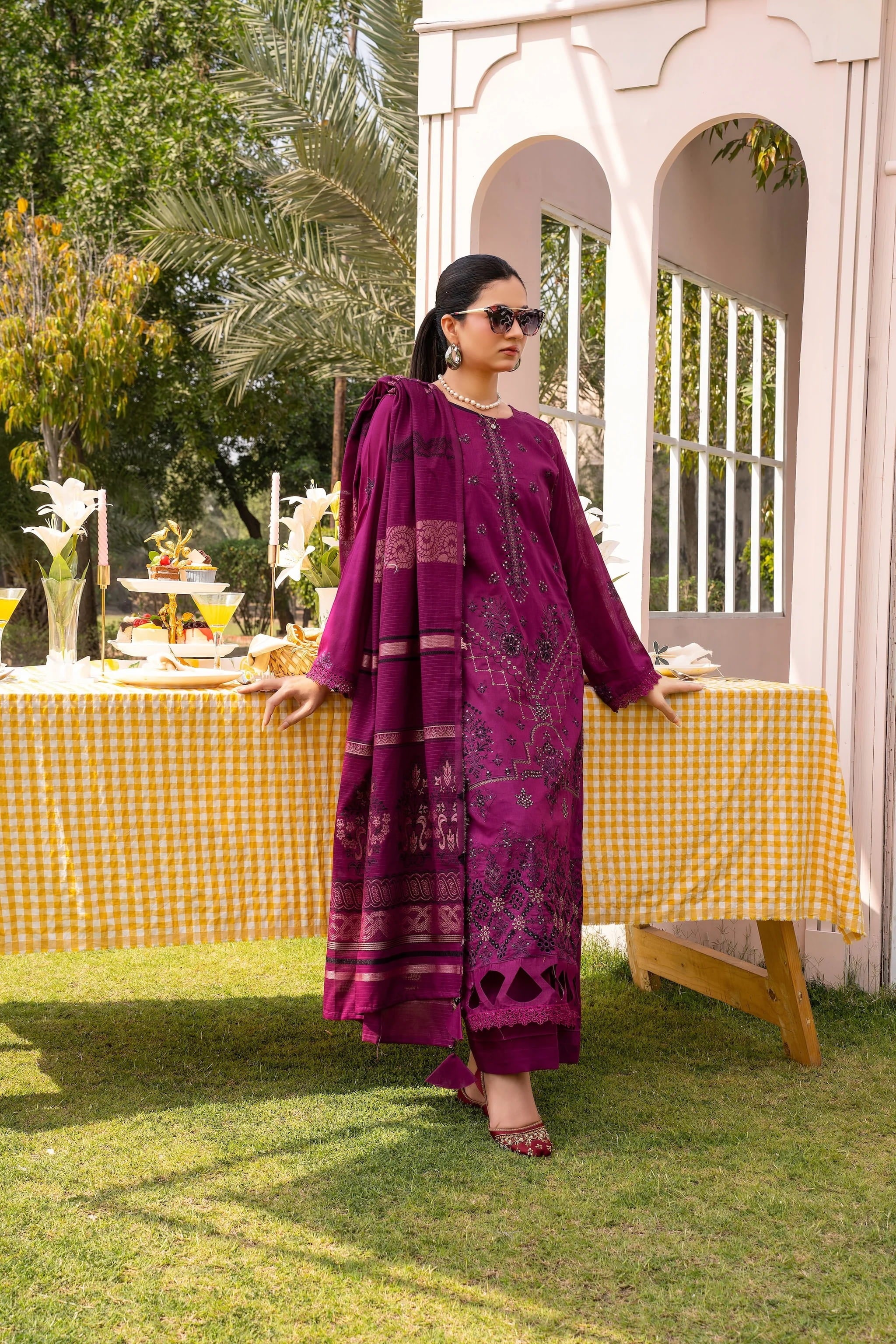 GARDEN THREADS BY RAJWAN