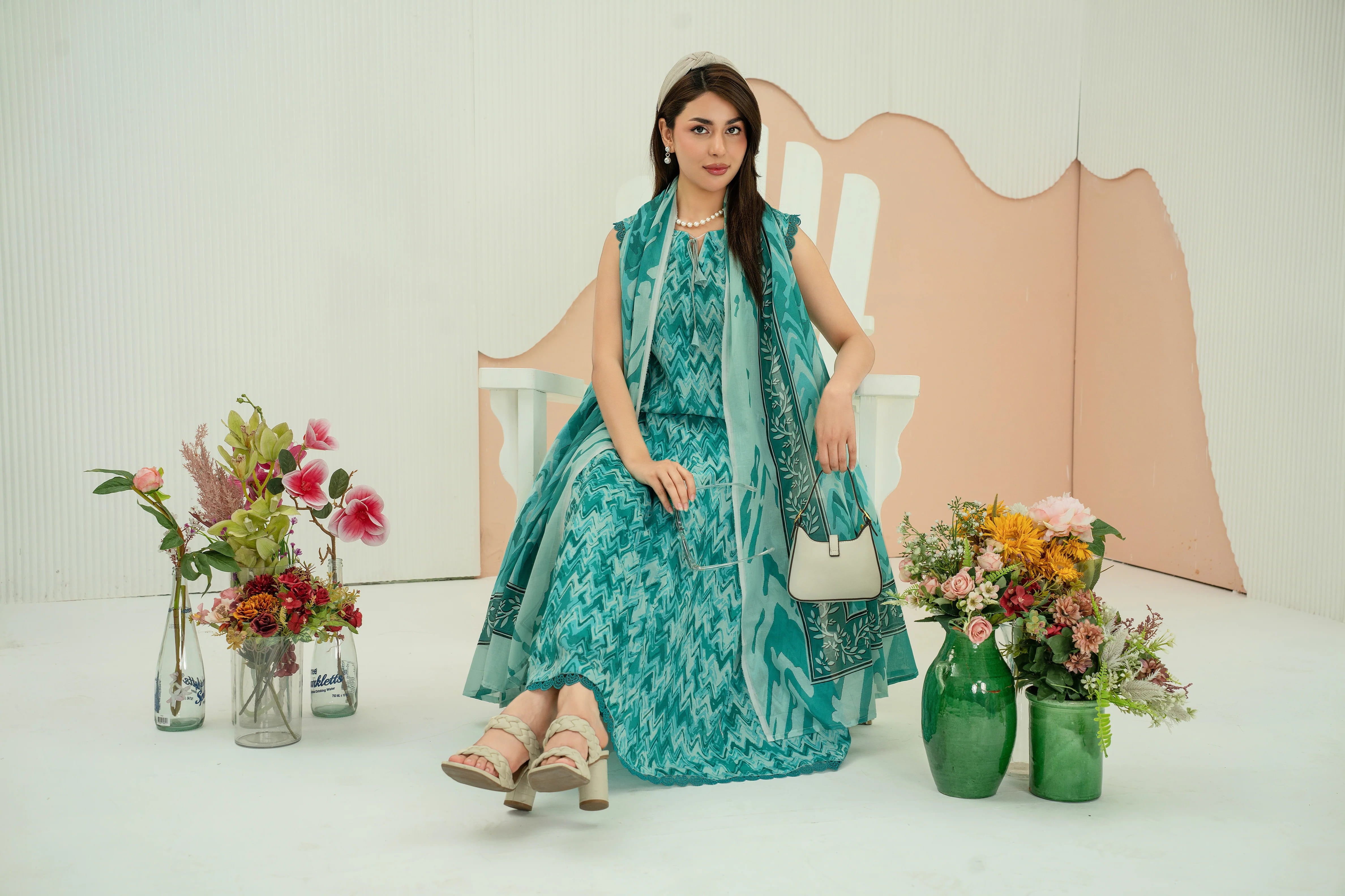 PRINTED LAWN UNSTITCHED 3PC SUIT
