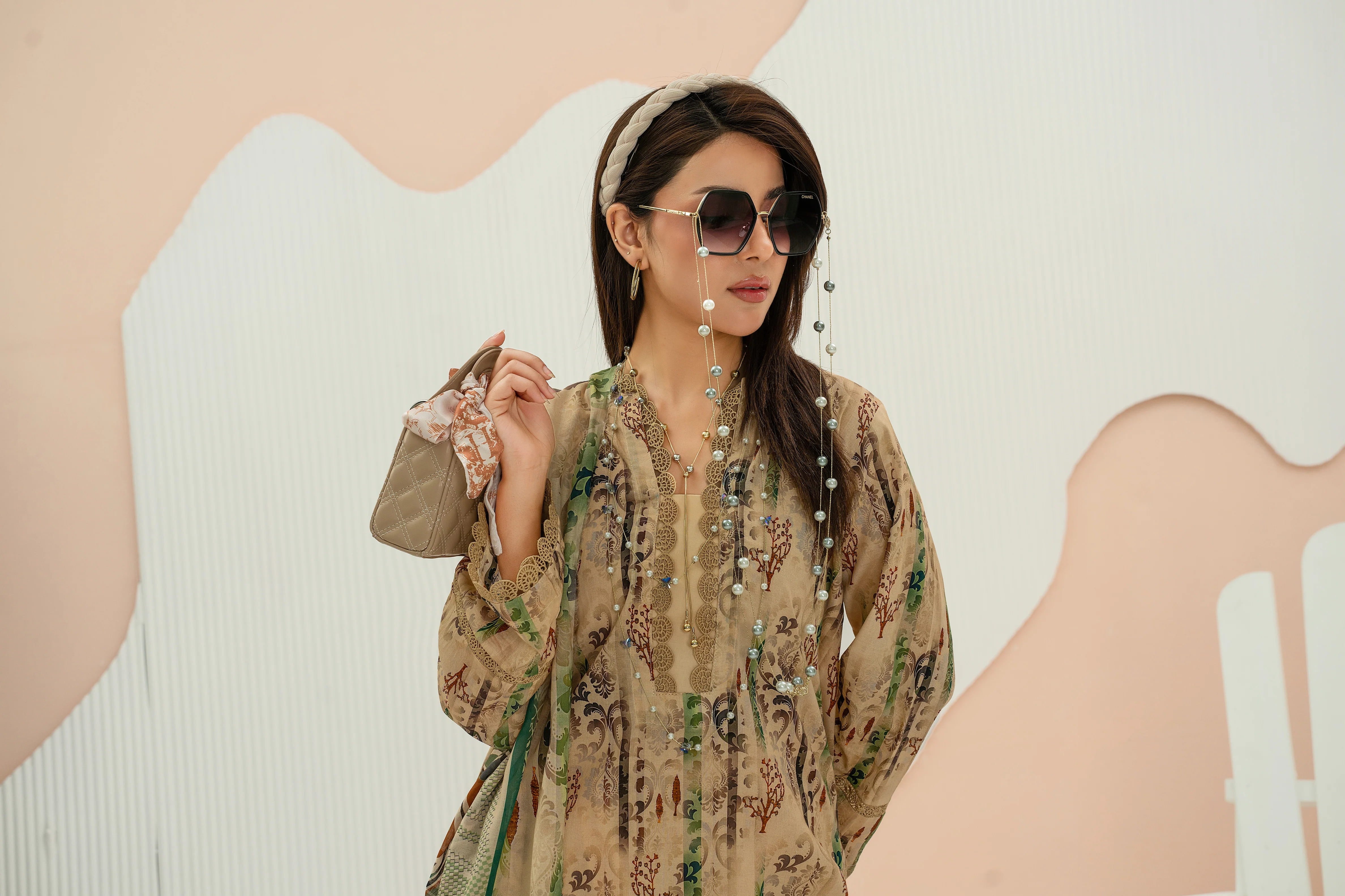 PRINTED LAWN UNSTITCHED 3PC SUIT